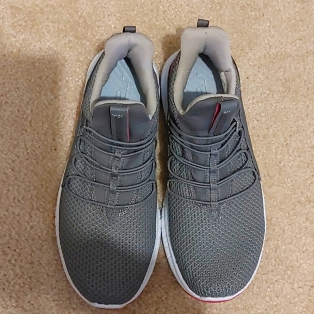Saucony stretch & Go Glide running sneakers